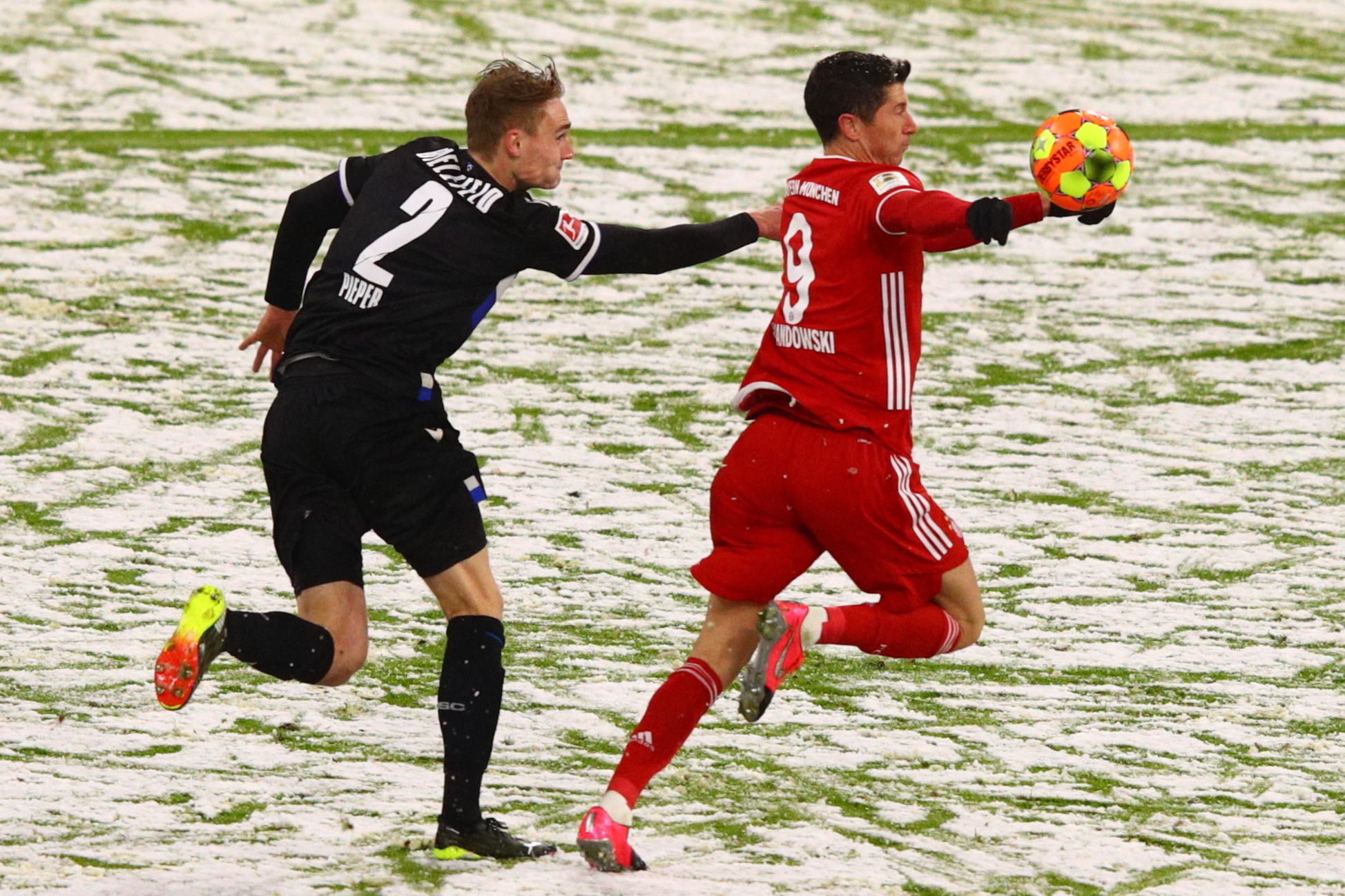 【新闻】全球晶圆代工恐衰退 3%，10 年来首见！